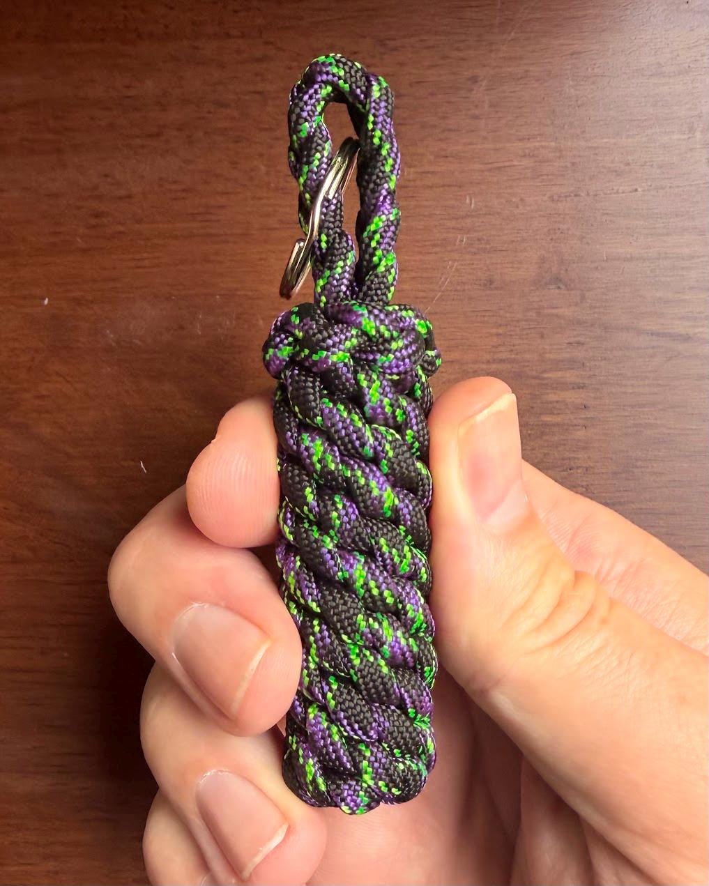 Halloween Paracord Keychain - UV Reactive
