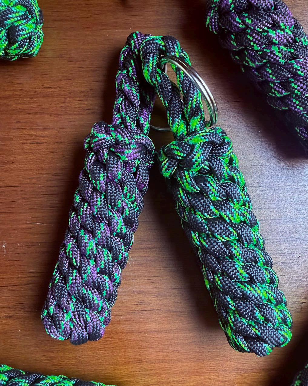 Halloween Paracord Keychain - UV Reactive